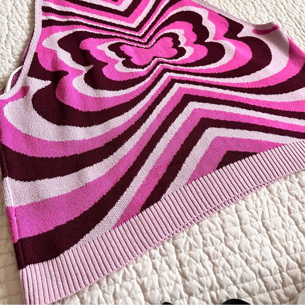SOLD!!🧾🍒Y2K WITTY FOX CROPPED TANK TOP PINK BUTTERFLY DESIGN SIZE LARGE - Picture 3 of 9